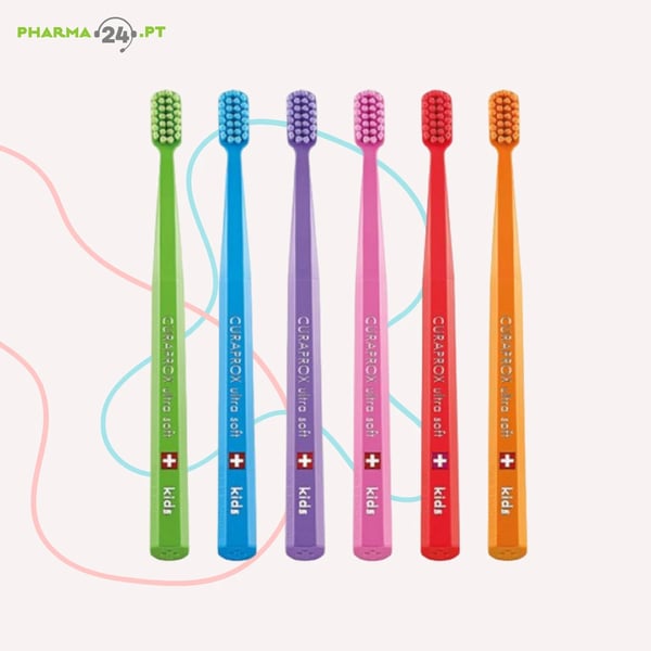 CURAPROX Kids Ultra Soft Escova de Dentes 4-12A